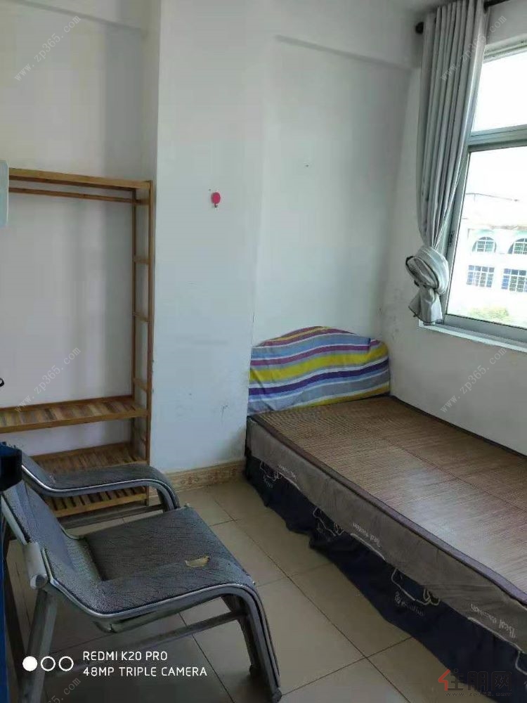新大润发商圈，银海区实验小学学区房大三房出租