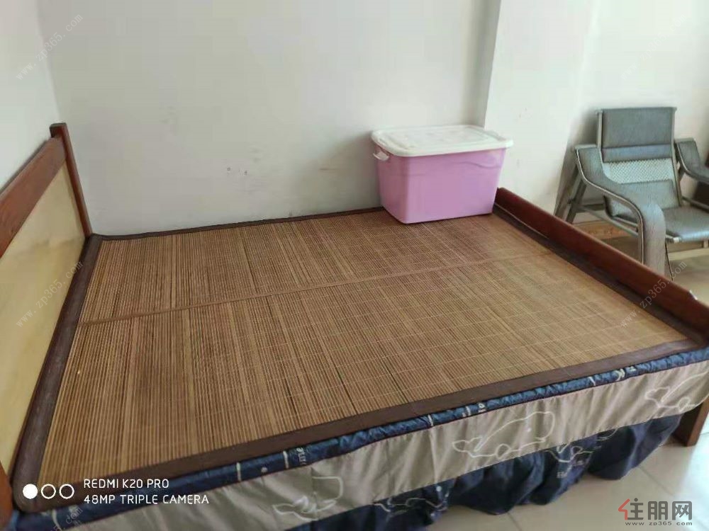 新大润发商圈，银海区实验小学学区房大三房出租